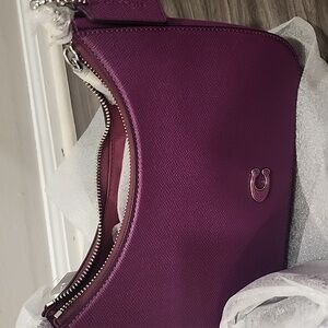 BNWT COACH Hobo Crossbody in Crossgrain, Deep Plum- Includes Dust Bag 3 Straps